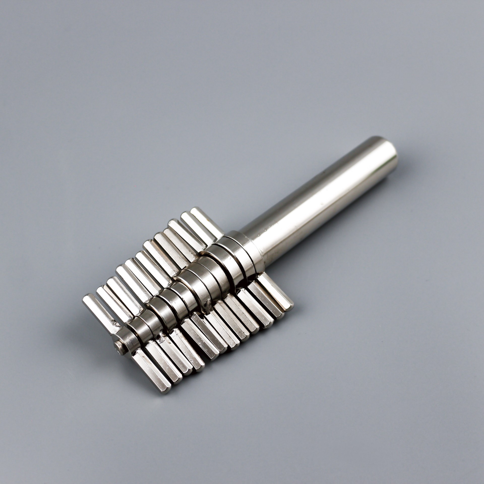 鑽孔器